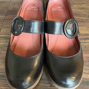 Women’s Dansko Shoes Black Leather